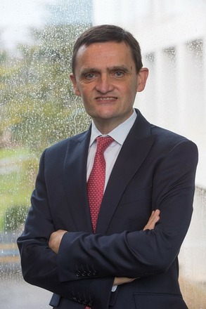 Eduardo Valpuesta Gastaminza